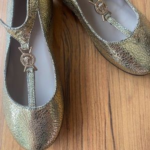 Young Versace girls dress shoes gold Mary Jane